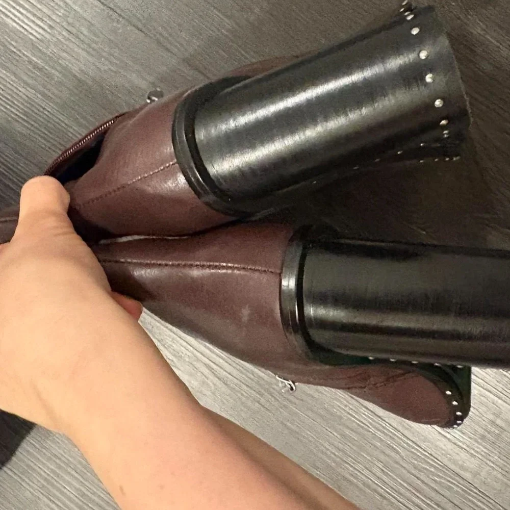 Sigerson Morrison $580 burgundy over the knee leather boots w/ stud details sz 8